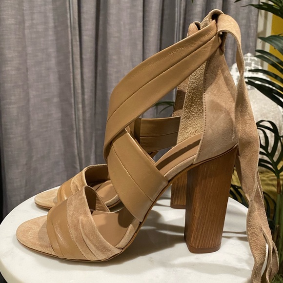 NWOT VINCE. Beatrice suede wrap heel. Size 5.5 - Picture 2 of 8